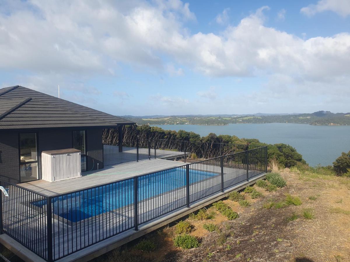 Makuri Bay Hideaway Apartment Purerua Exterior photo